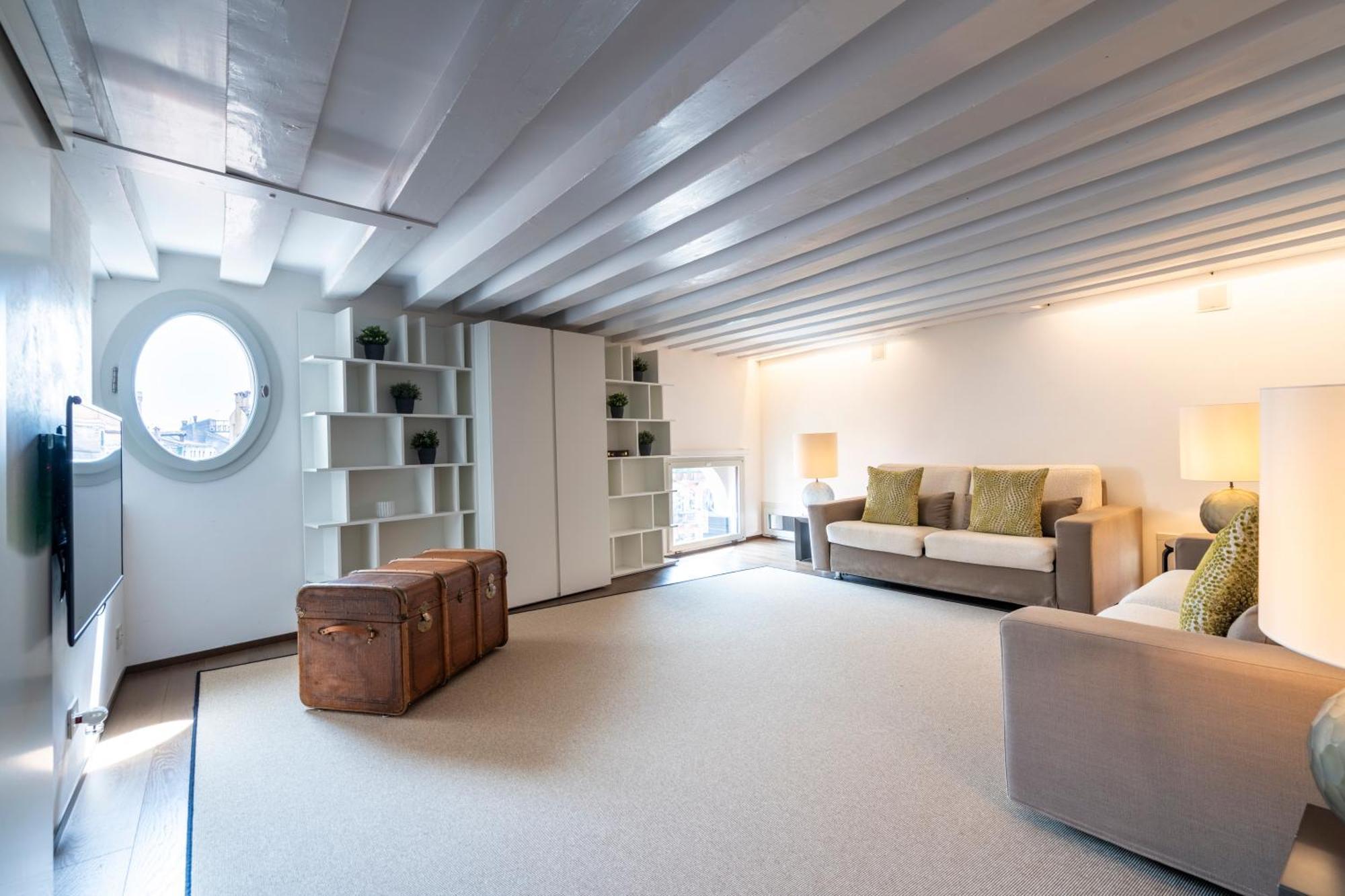 Palazzo Morosini Degli Spezieri - Lifestyle Apartments Venice Luaran gambar