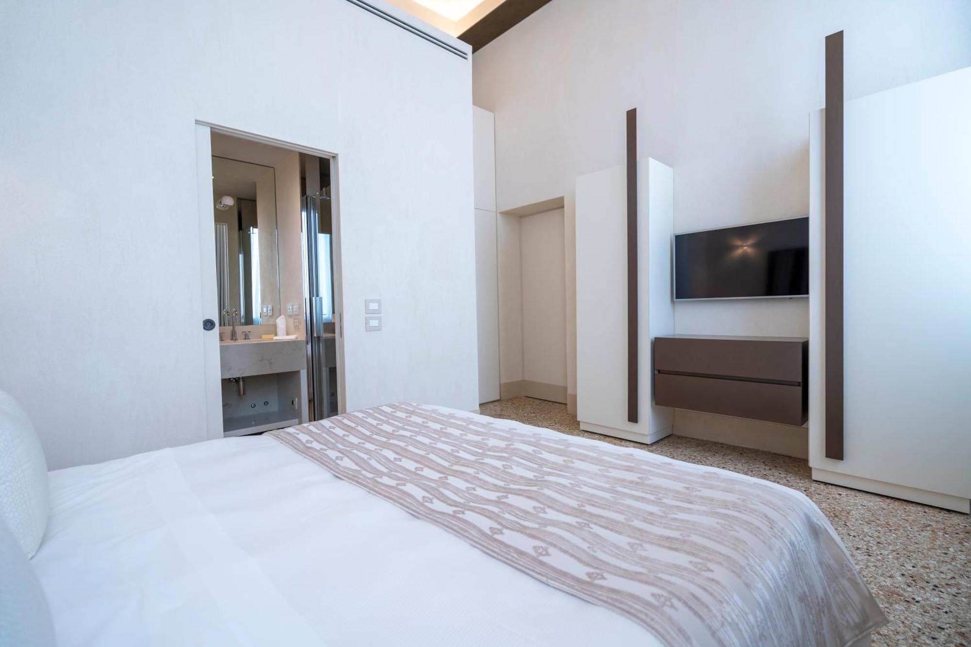 Palazzo Morosini Degli Spezieri - Lifestyle Apartments Venice Luaran gambar
