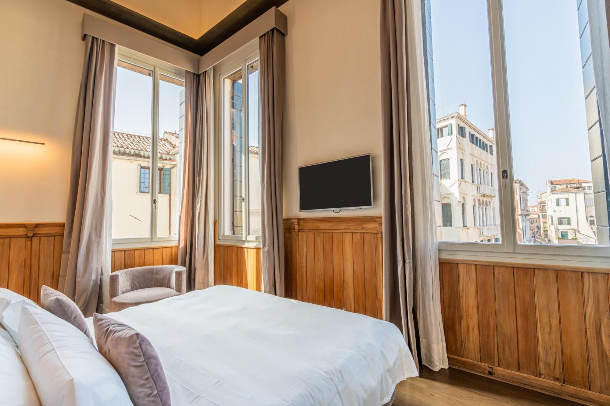 Palazzo Morosini Degli Spezieri - Lifestyle Apartments Venice Luaran gambar