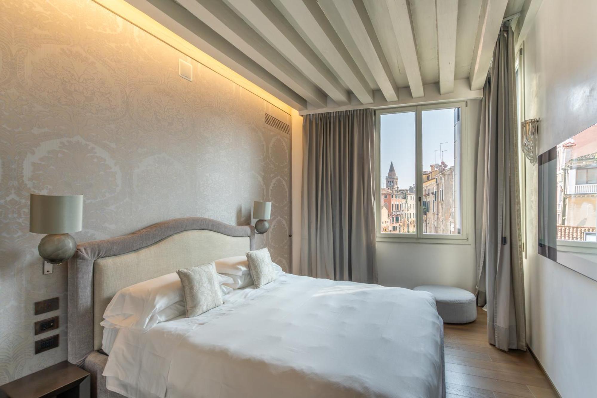 Palazzo Morosini Degli Spezieri - Lifestyle Apartments Venice Luaran gambar
