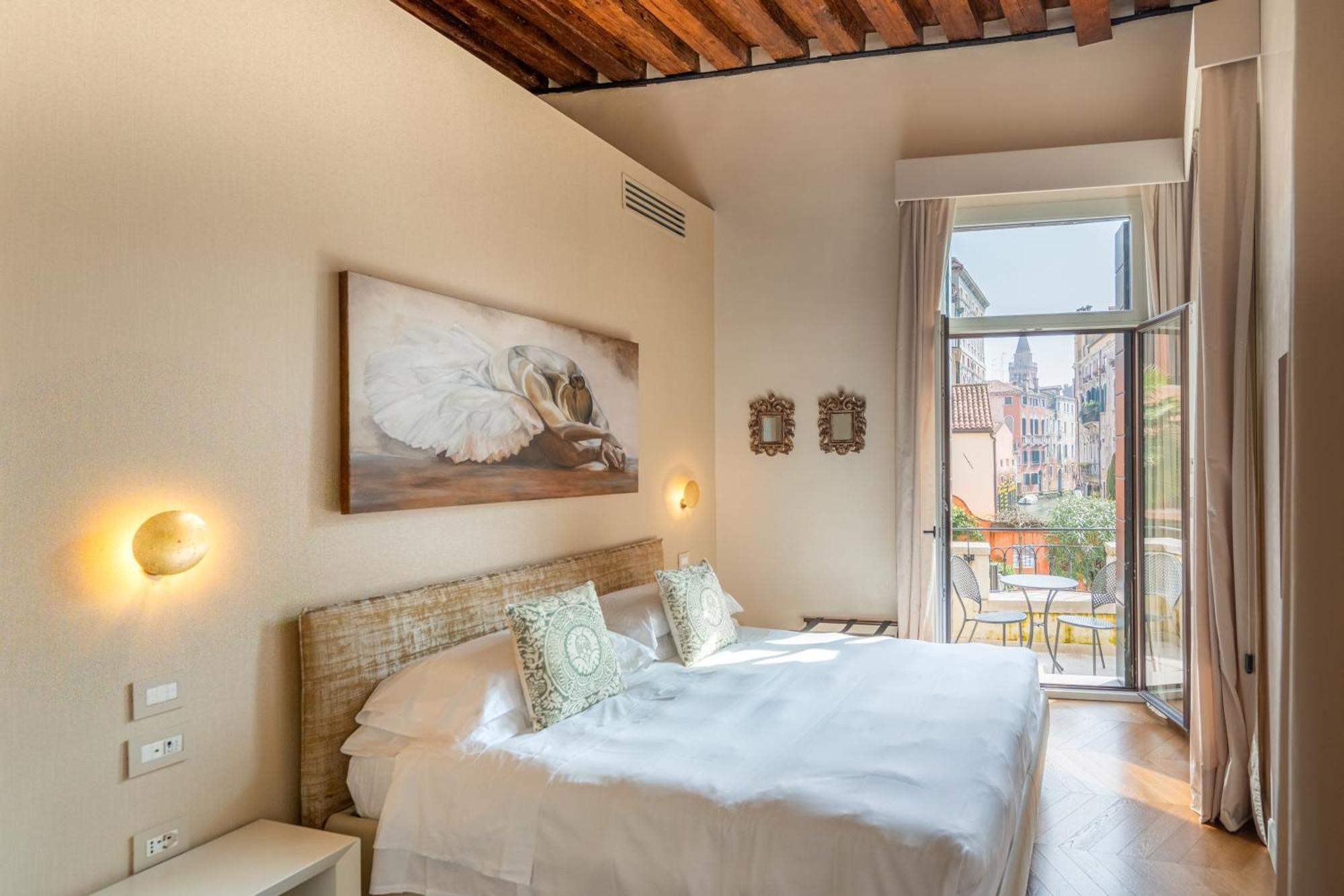 Palazzo Morosini Degli Spezieri - Lifestyle Apartments Venice Luaran gambar