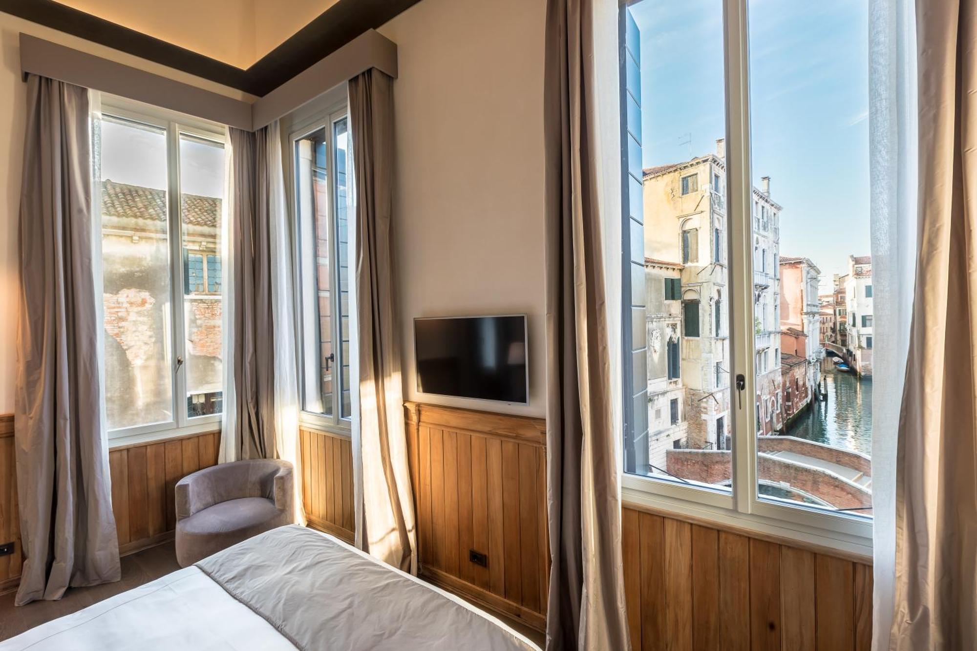 Palazzo Morosini Degli Spezieri - Lifestyle Apartments Venice Bilik gambar